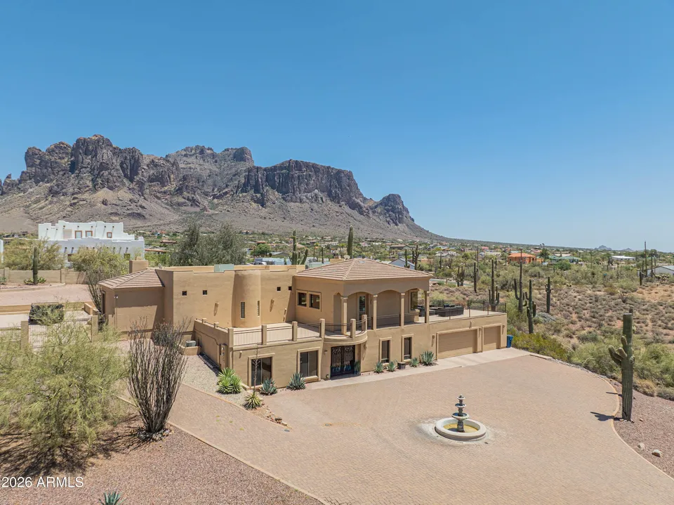 apache junction arizona adventure
